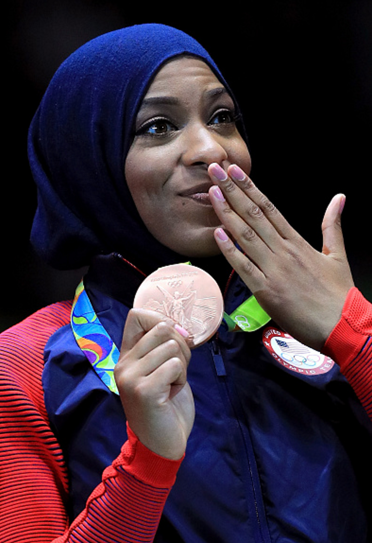 Ibtihaj Muhammad Is The First U S Athlete To Win An Olympic Medal In Hijab